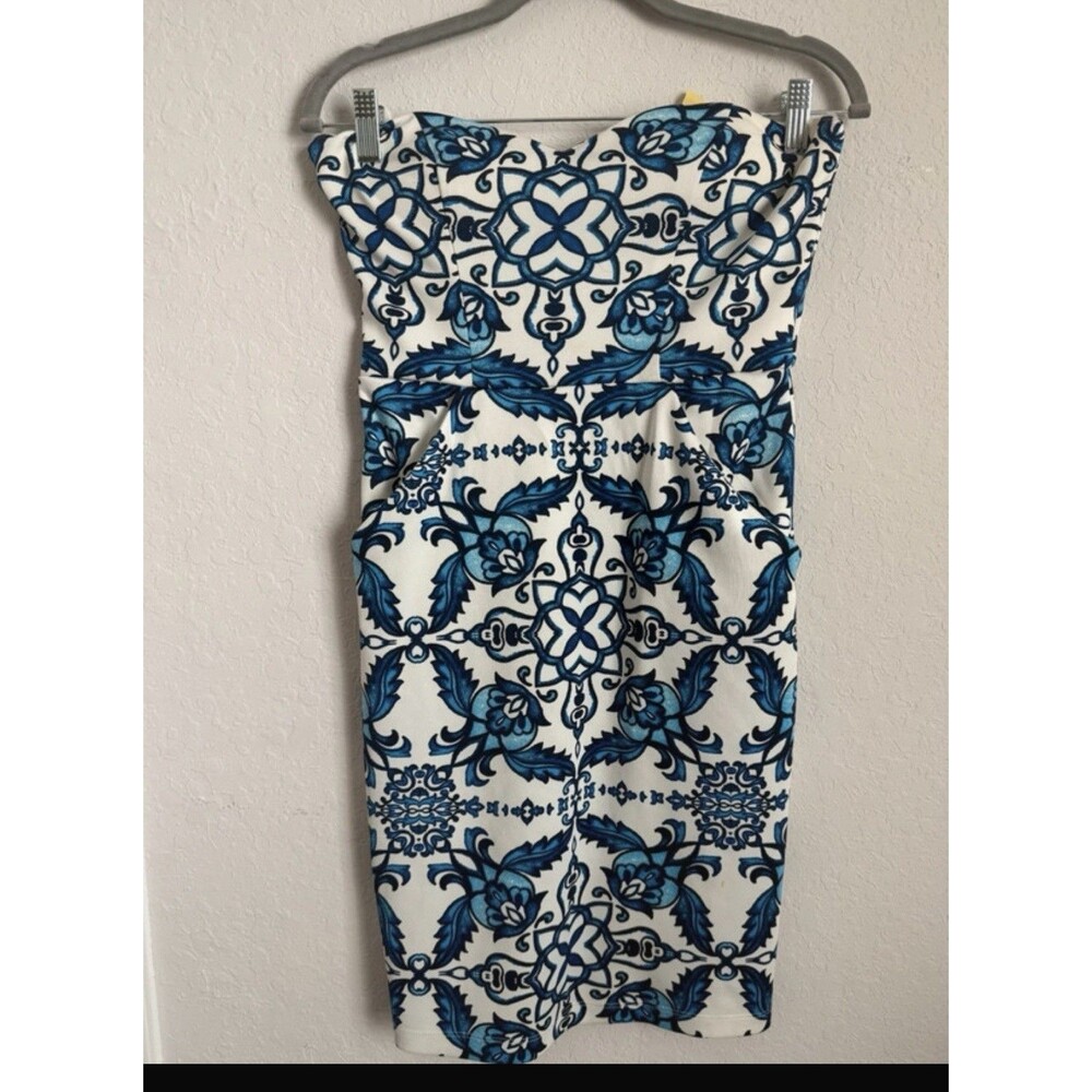 Dillard’s B . Darlin Strapless Blue White Floral  Dress Size 7/8 Cocktail Party